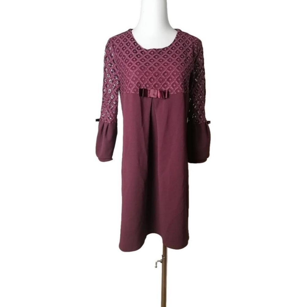 Elegant Lace Sleeve Burgundy Dress